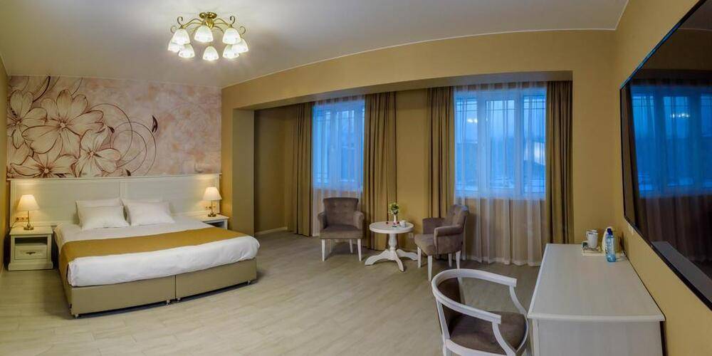 Ю Отель (Yu Hotel)
