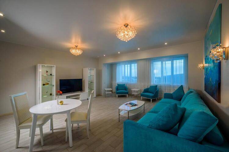 Ю Отель (Yu Hotel)