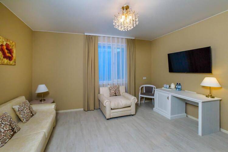 Ю Отель (Yu Hotel)