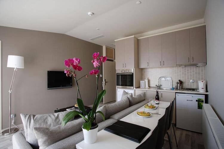 Home Stay Home Sisli
