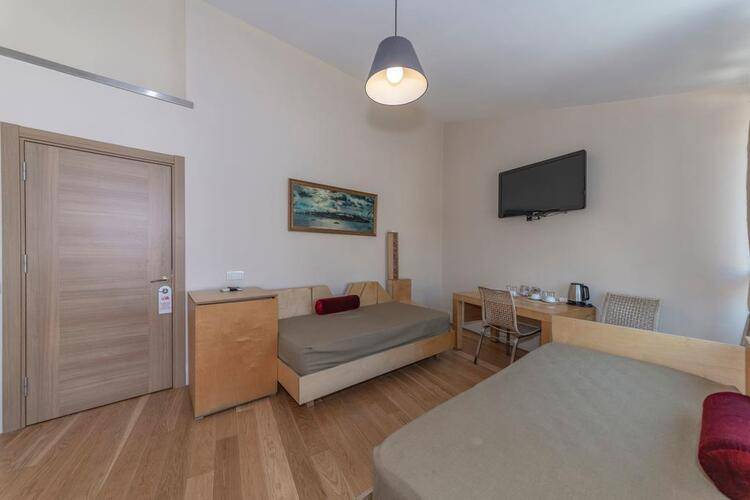 Hotel Next 2