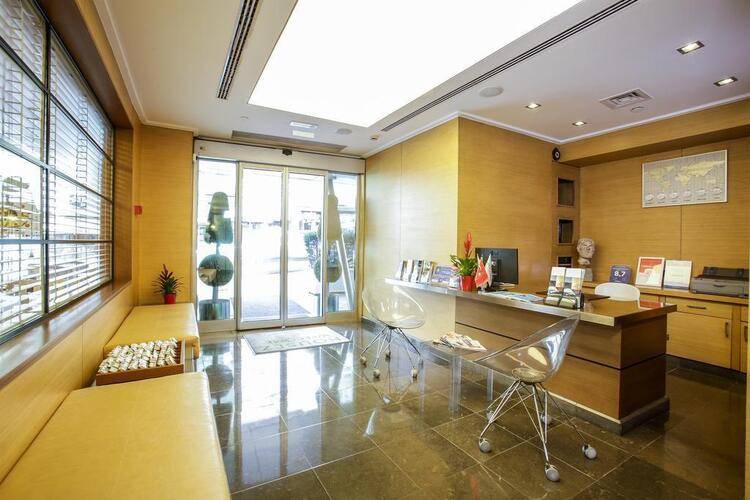 Housez Suites And Apartments