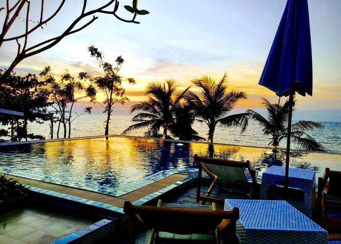 Paradise Beach Resort