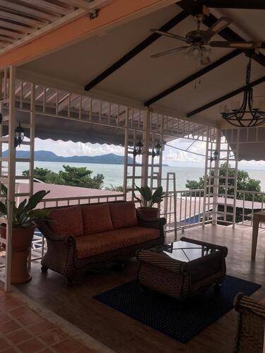 Paradise Beach Resort