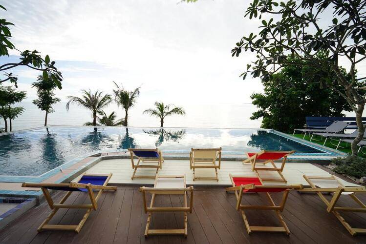 Paradise Beach Resort