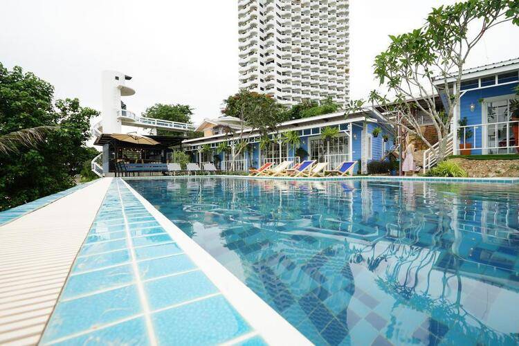 Paradise Beach Resort