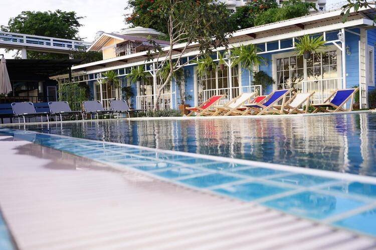 Paradise Beach Resort