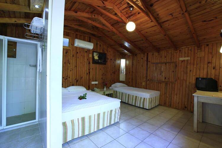 Leda Beach Hotel