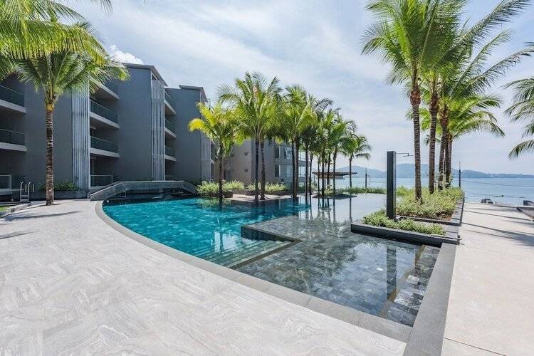 Oceanfront Beach Resort & Spa