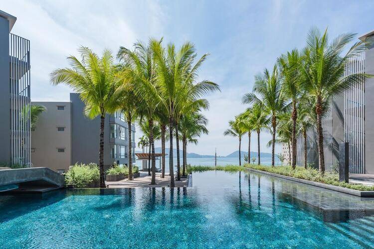 Oceanfront Beach Resort & Spa