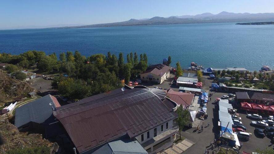 Hotel Ashot Erkat