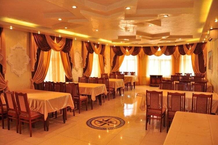 Van Hotel & Restaurant Complex