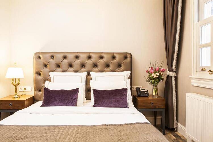 Meroddi Pera Hotel