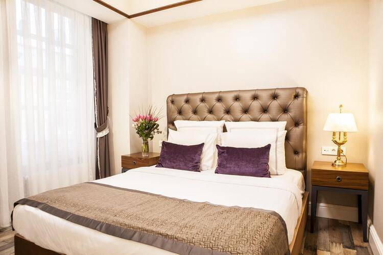 Meroddi Pera Hotel
