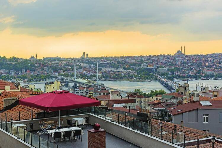 Meroddi Pera Hotel