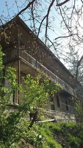 Arami House