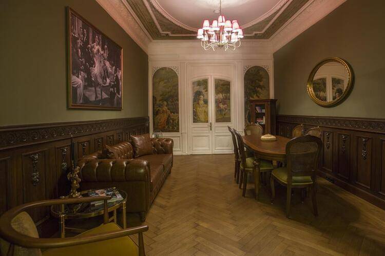 Mr Cas Hotels