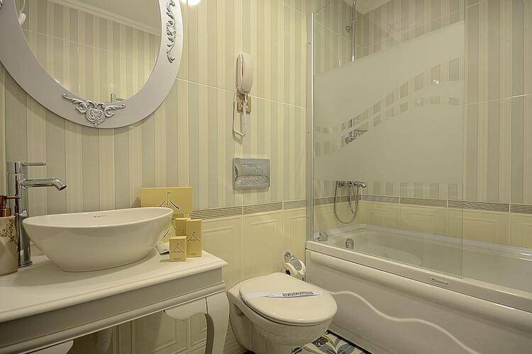 Muyan Suites