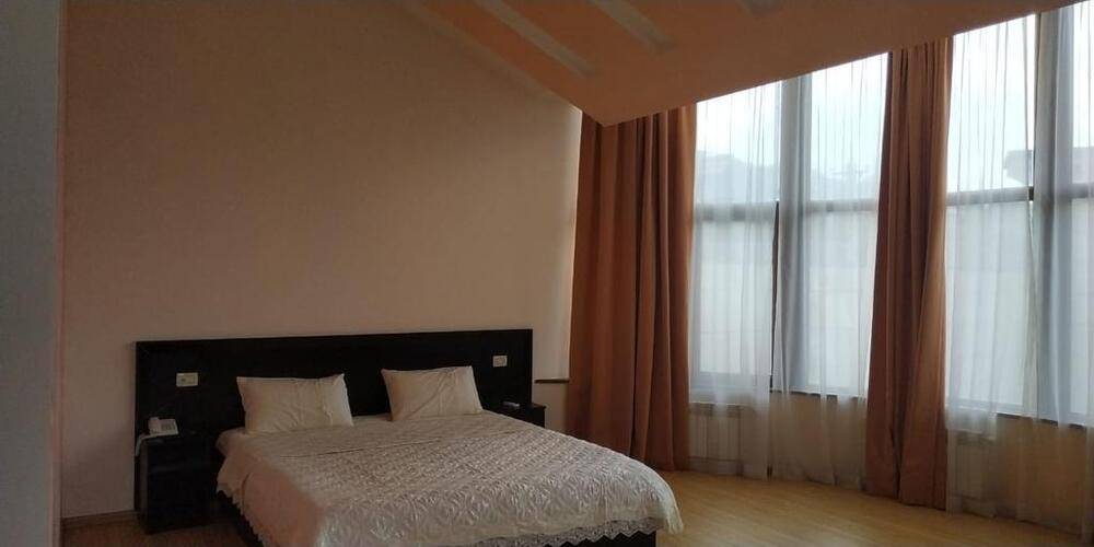 Отель Grand Hills Yerevan