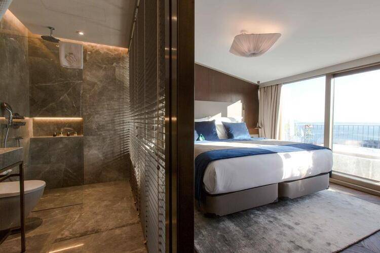 Noble22 Suites