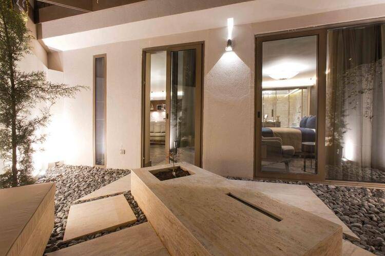 Noble22 Suites