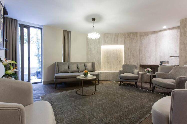 Noble22 Suites