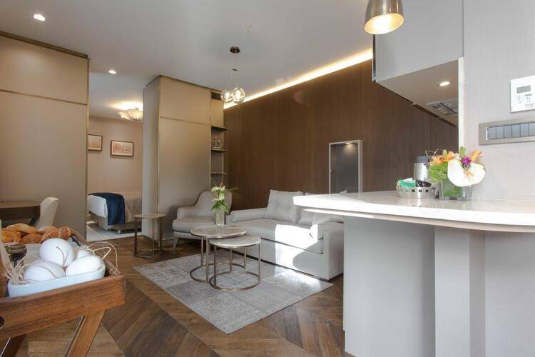 Noble22 Suites