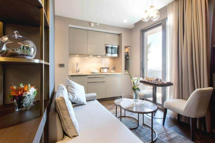 Noble22 Suites