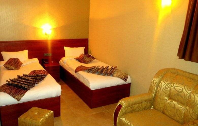 Park Avenue Hotel