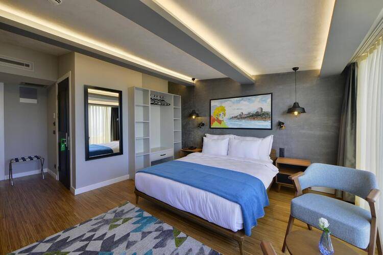 Poem Special Hotel