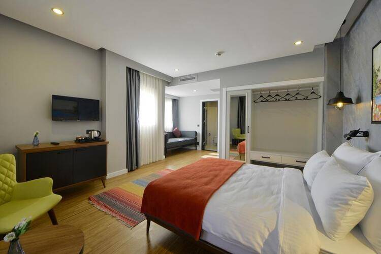 Poem Special Hotel