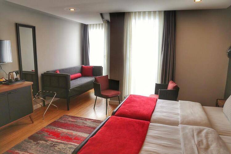 Poem Special Hotel