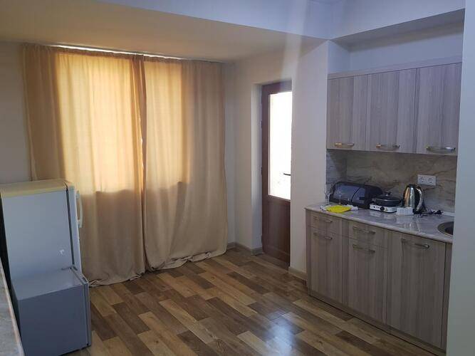 Cross Apartments And Tours