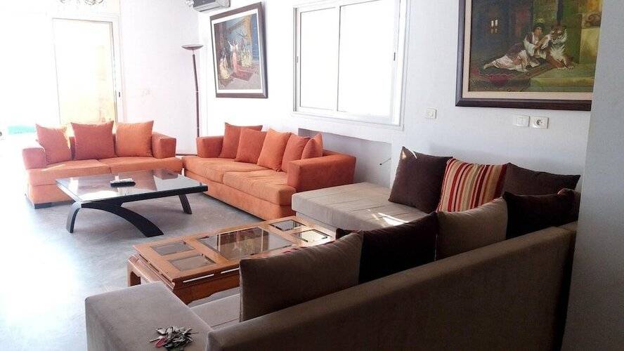 House With 3 Bedrooms In Raoued With Private Pool