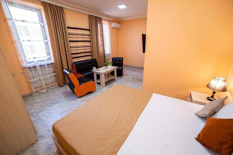 Alex Hotel