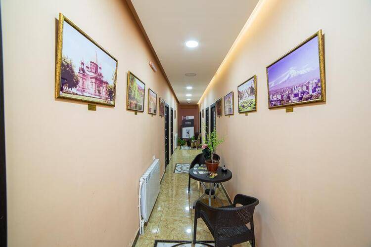 Alex Hotel