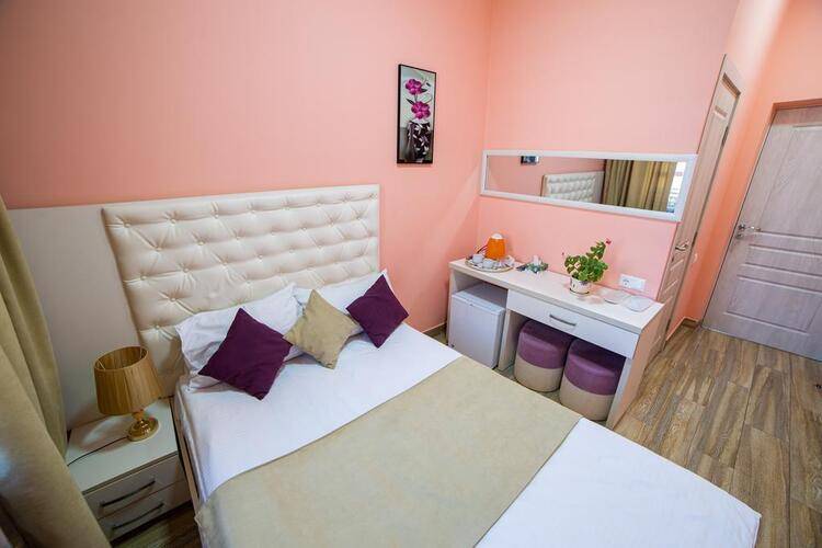 Alex Hotel
