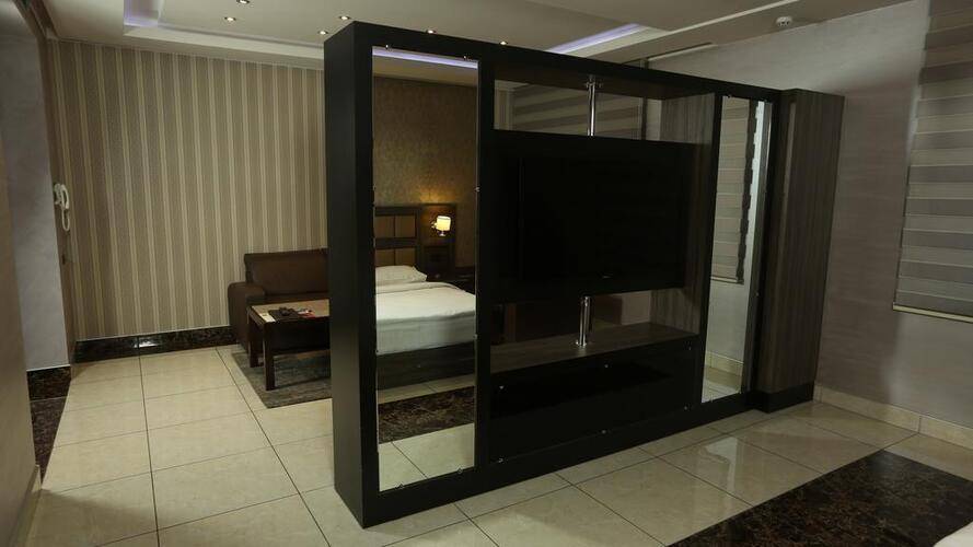 Avan Plaza Hotel