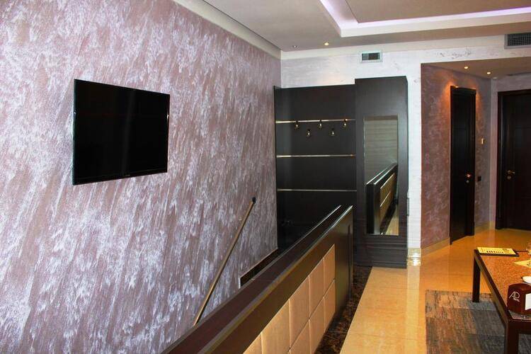 Avan Plaza Hotel
