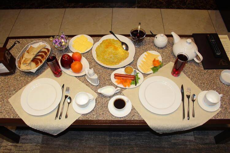 Avan Plaza Hotel