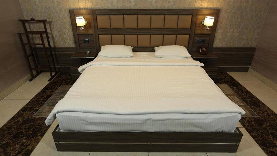 Avan Plaza Hotel