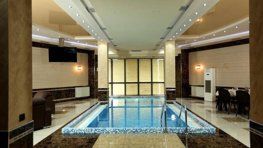 Avan Plaza Hotel