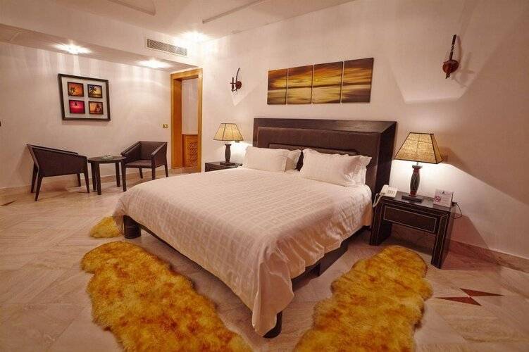 The Penthouse Suites Hotel