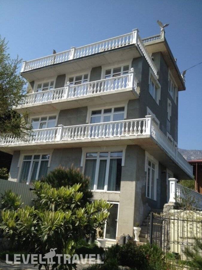 фотографии отеля Гостевой Дом Cosa Nostra в Россия(Алупка) - фото №1