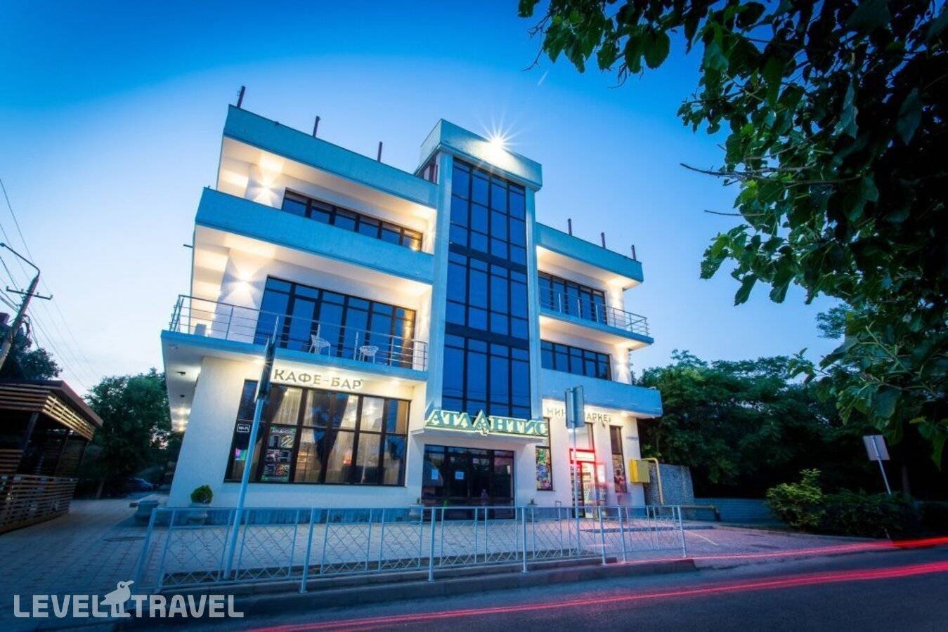 Отель Мини-Отель Атлантис — Евпатория, Россия