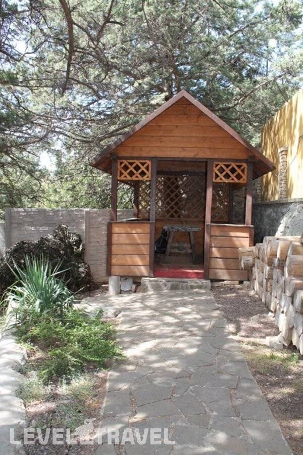 фотографии отеля Коттедж Дом Сруб В Парковой Зоне в Россия(Гаспра) - фото №10