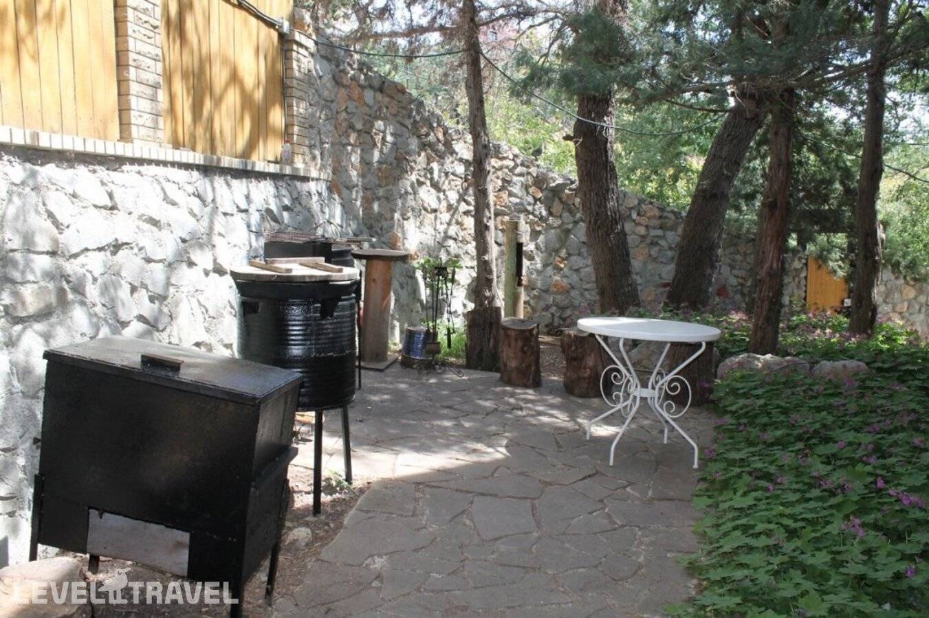 фотографии отеля Коттедж Дом Сруб В Парковой Зоне в Россия(Гаспра) - фото №13