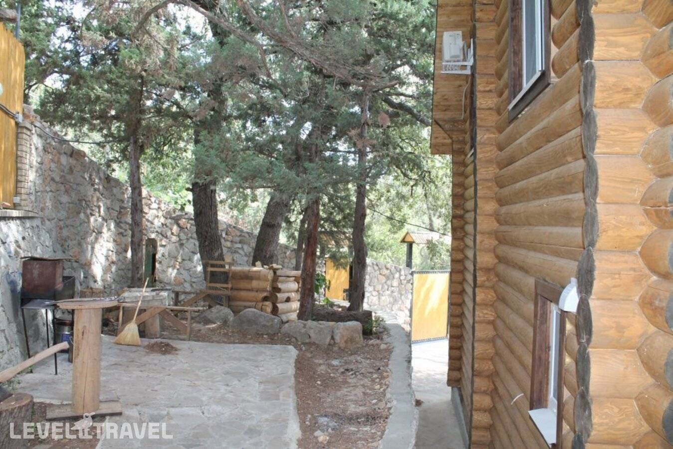 фотографии отеля Коттедж Дом Сруб В Парковой Зоне в Россия(Гаспра) - фото №14