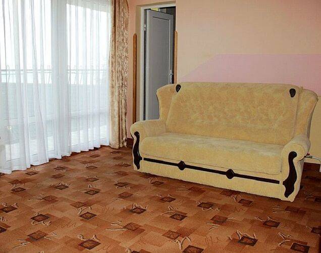 Отель Рай