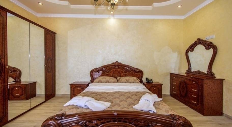 Vk Hotel Royal (Вк Роял Отель)